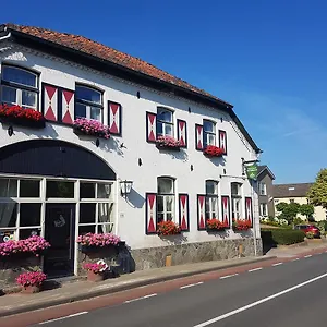 https://het-valkennest.eindhoven-hotels.net