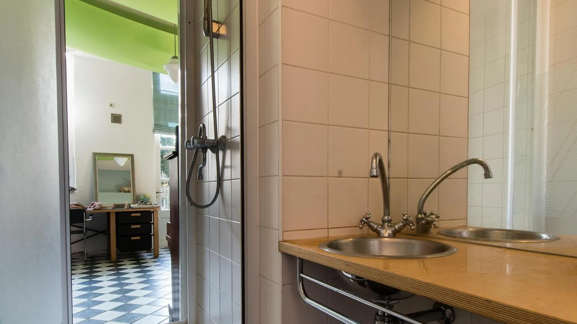 Vintage Rooms Lange Haven Schiedam Niederlande
